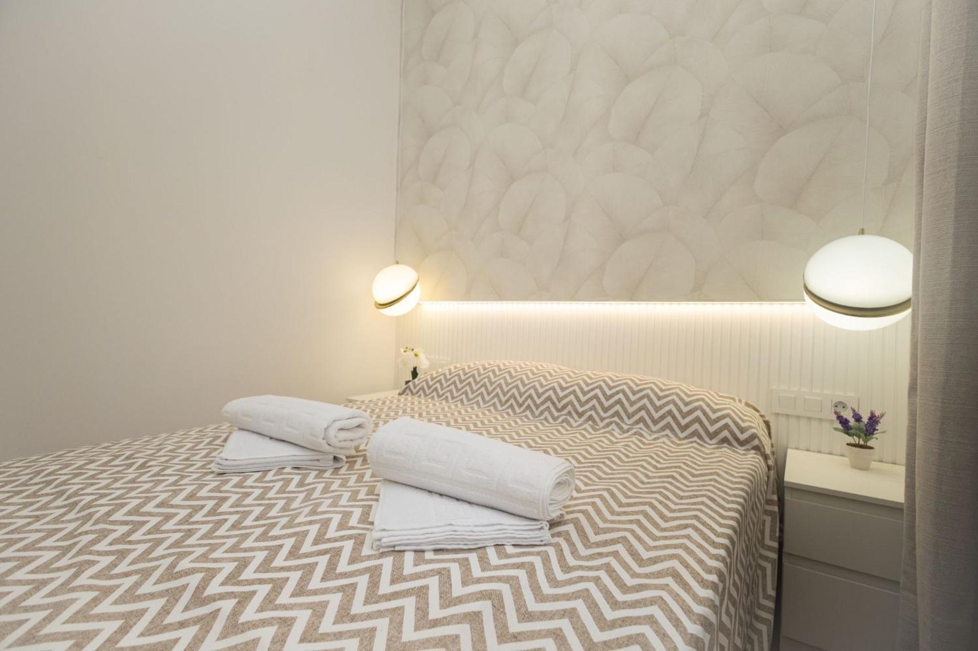 Ra Apartamentos Sevilla Alicante Exteriör bild